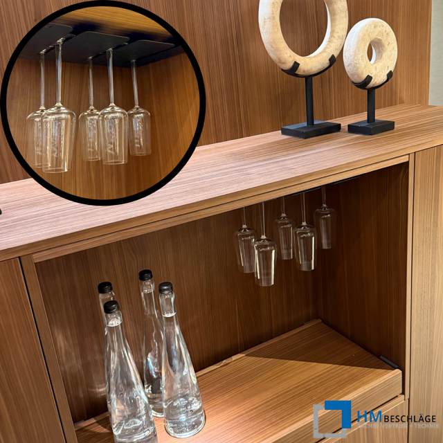 Weinglashalter Schwarz Matt – Metall-Gläserhalter für 3 Gläser – Unterbau-Montage für Küchenschrank & Regal
